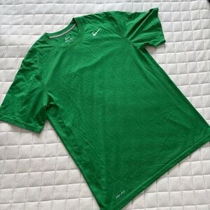 Nike Men's Green Short Sleeve Tee/T-Shirt - Dri-Fit